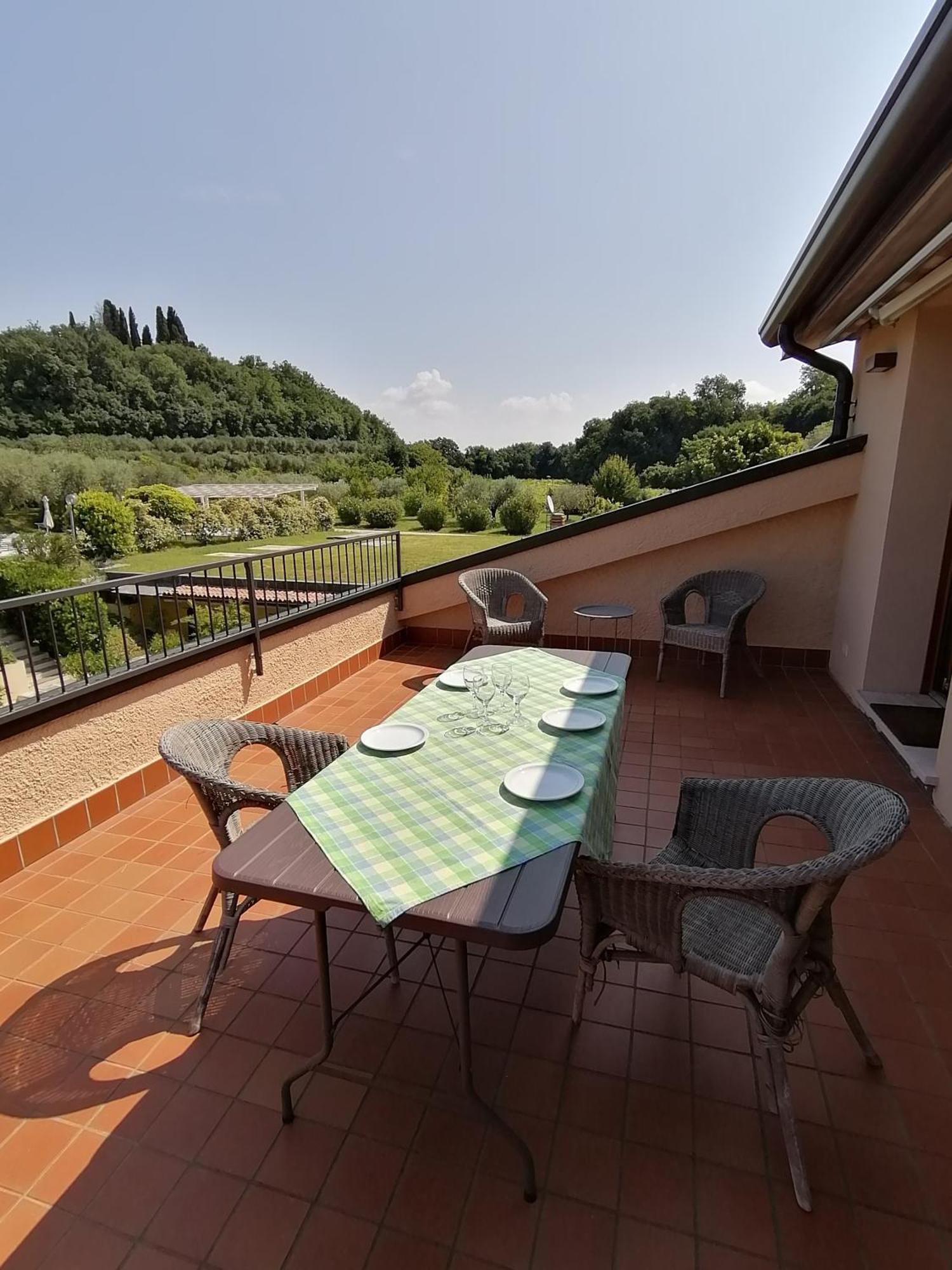 Casa Ghirlanda Con Piscina E Campo Da Tennis Lazise Extérieur photo